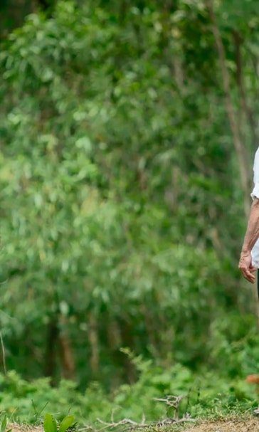 ESPN documentary shows Bleier's emotional return to Vietnam
